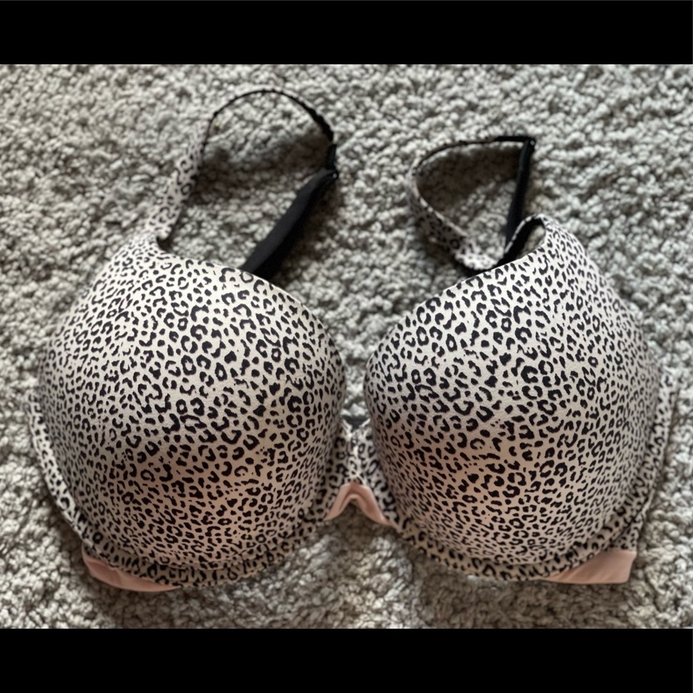 Victoria Secret Body By Victoria Perfect Shape Bra 32DDD